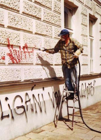 Čištění graffiti, památek