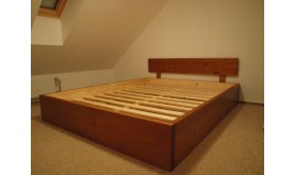 Postel z masivu Jennifer