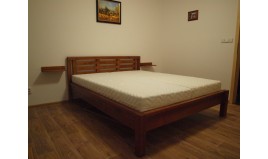 Postel z masivu Aida