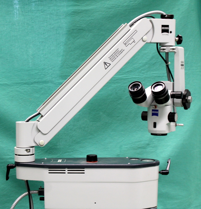 Operační mikroskop Veterinární klinika Life