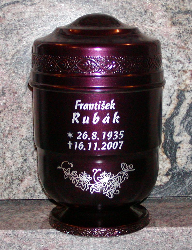 Porcelánová urna