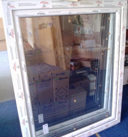 Plastové okno Aluplast 120x120