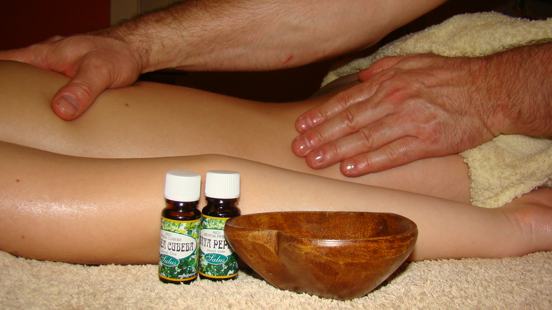 Расслабляющий массаж Делюкс – Ароматерапевтический массаж