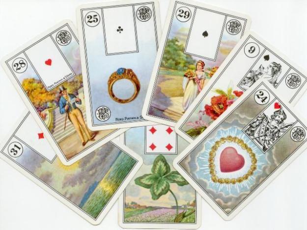 Jogo de búzios e cartas ciganas, não são adivinhação