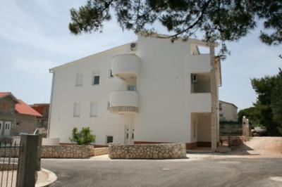 Apartment near the beach Okrug, € 135,000