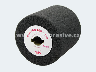 válec z brusného rouna