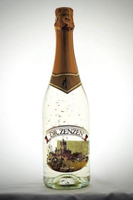 Šumivé víno Dr.Zenzen Goldsparkler 