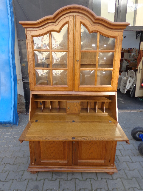 Bazar nábytku U Slávka - psací stoly